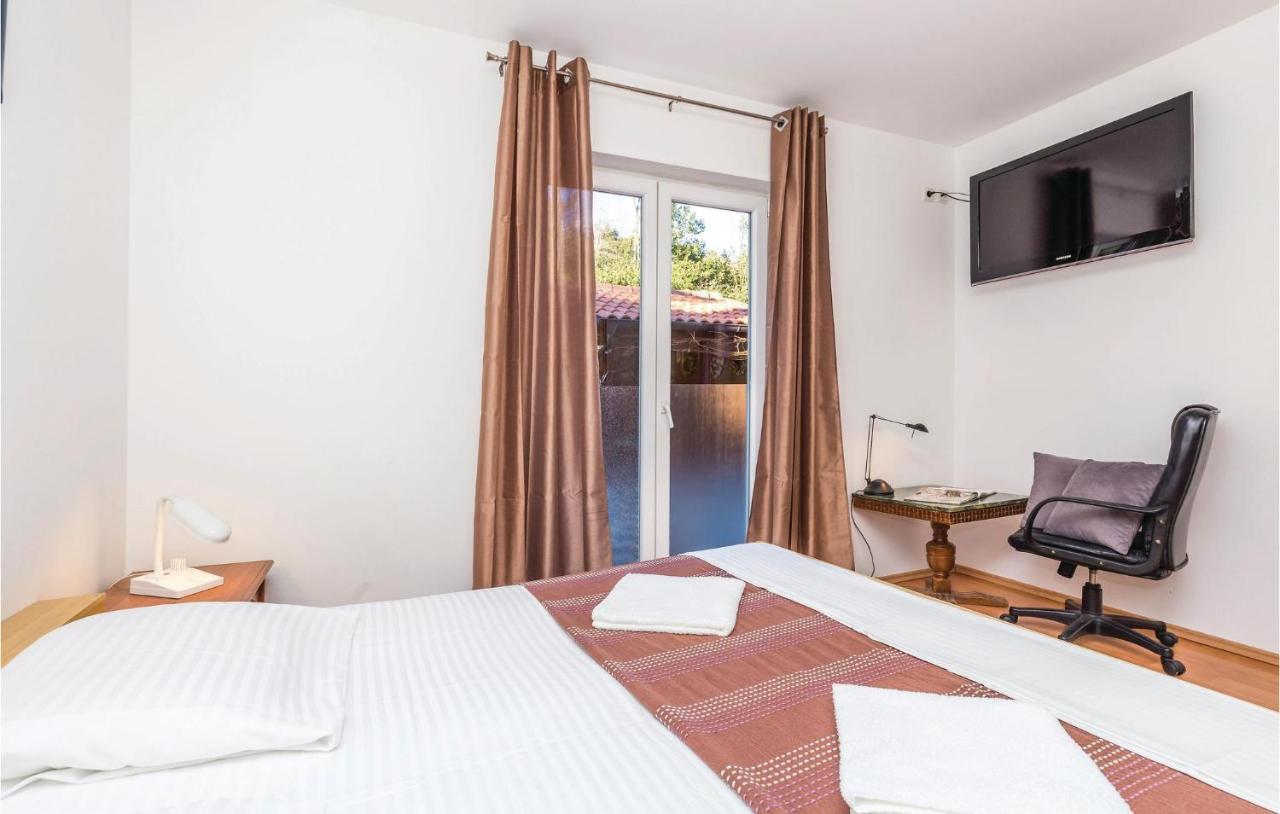Stunning Apartment In Volosko With House Sea View ภายนอก รูปภาพ
