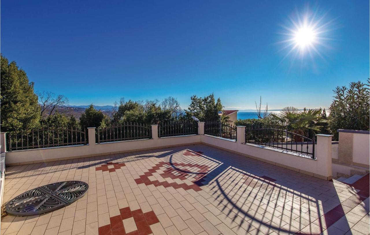 Stunning Apartment In Volosko With House Sea View ภายนอก รูปภาพ
