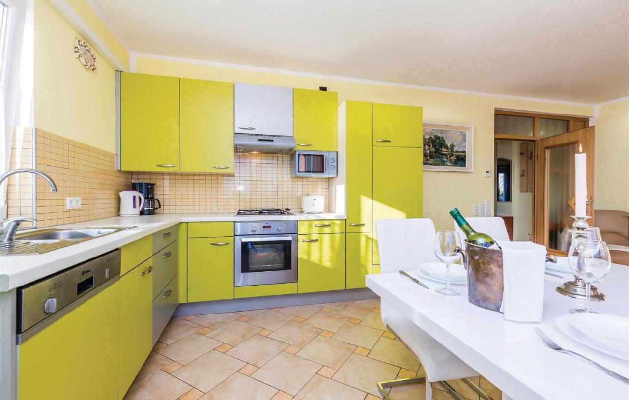 Stunning Apartment In Volosko With House Sea View ภายนอก รูปภาพ